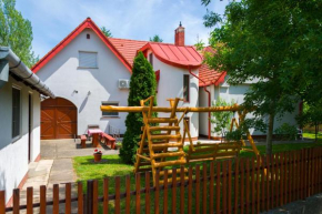 Huszár vendégház, Örvényes